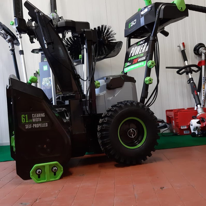 Sembra un giocattolo....invece è molto professionale! Egopower Spazzaneve